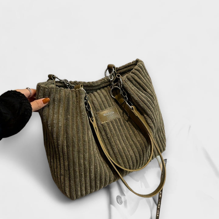 Corrie | Schultertasche aus weichem Kord