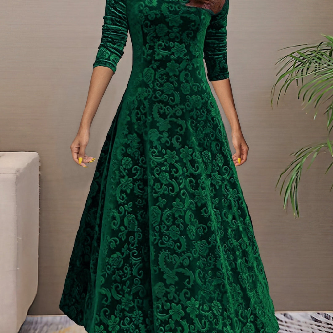 Carine | Elegantes Samtkleid für Feiertage