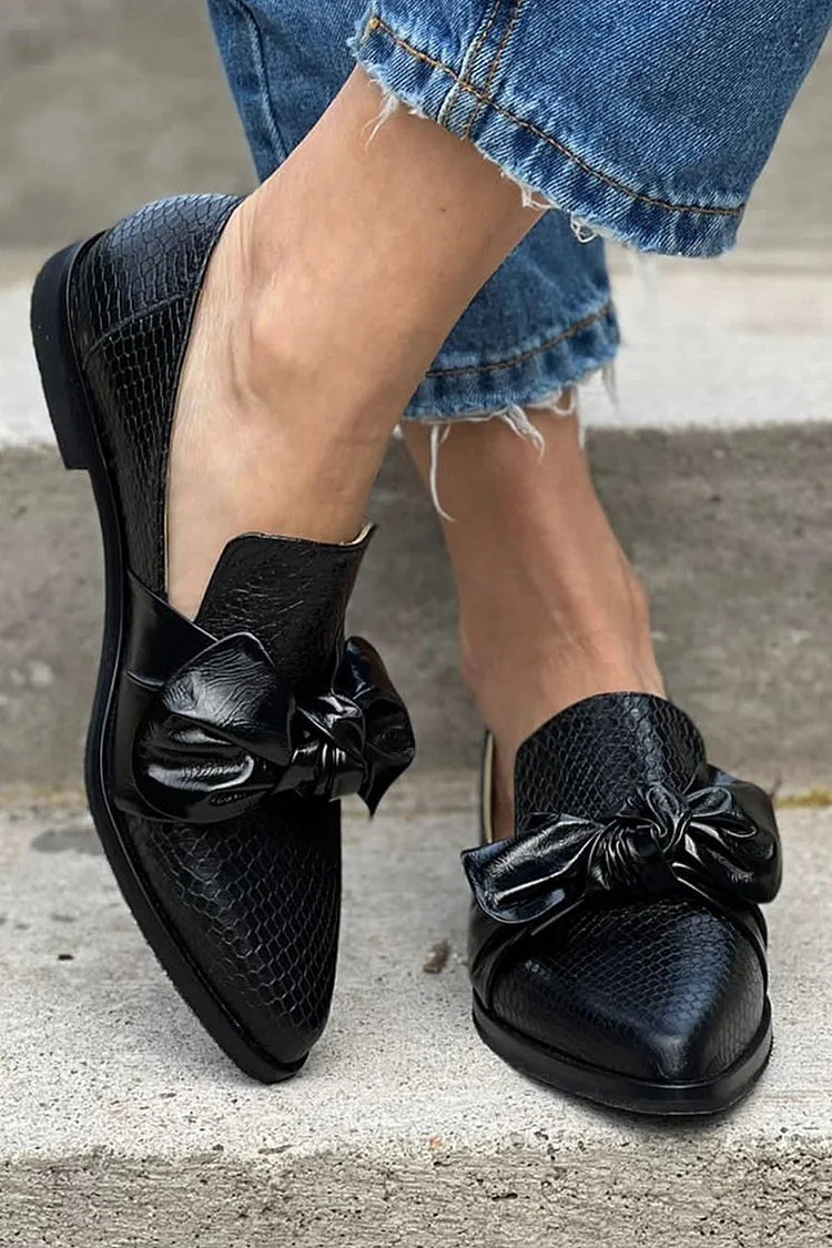 Chelsea - Elegante Slipper mit Schleife