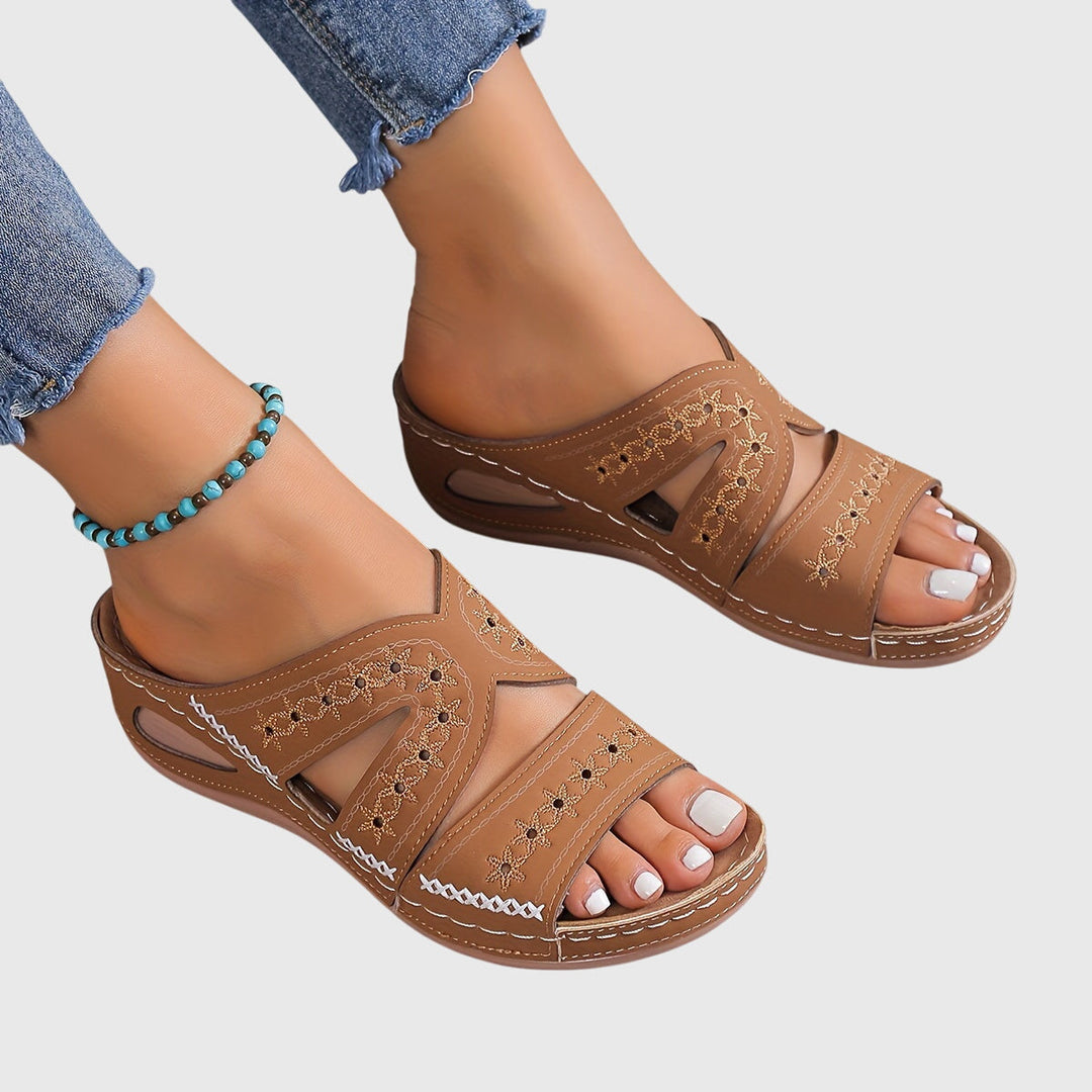 Leichte orthopädische Sandalen Noëlle