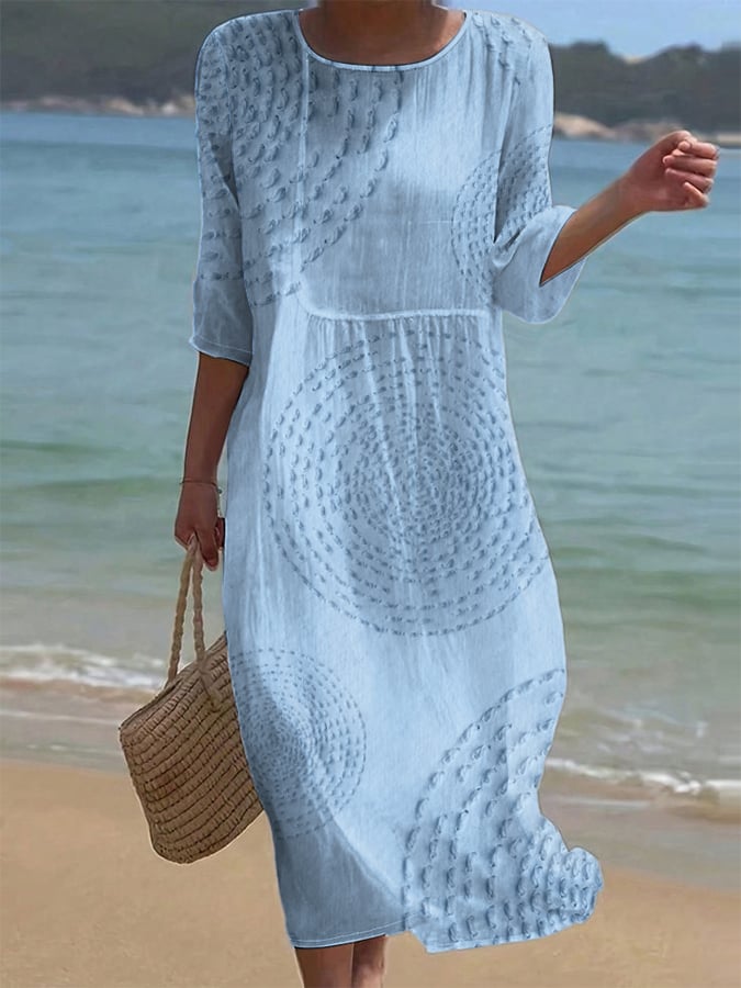 Clémence - Freizeitkleid für Damen mit Stickereien.