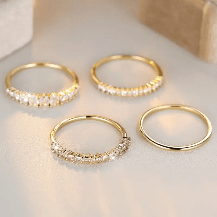 Stapelige Ringe aus 14k Gold mit Zirkonia