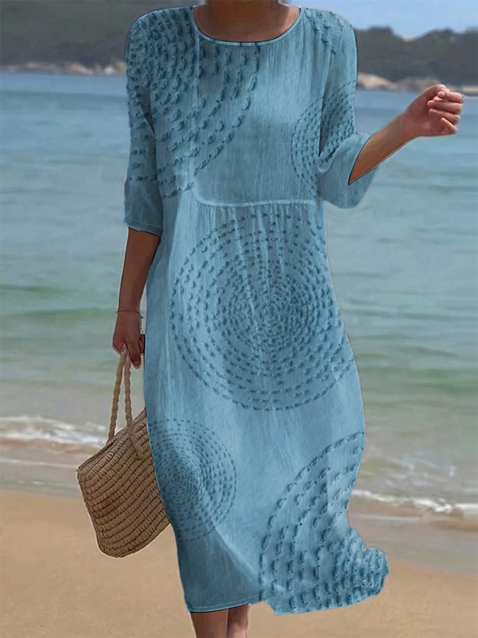 Clémence - Freizeitkleid für Damen mit Stickereien.