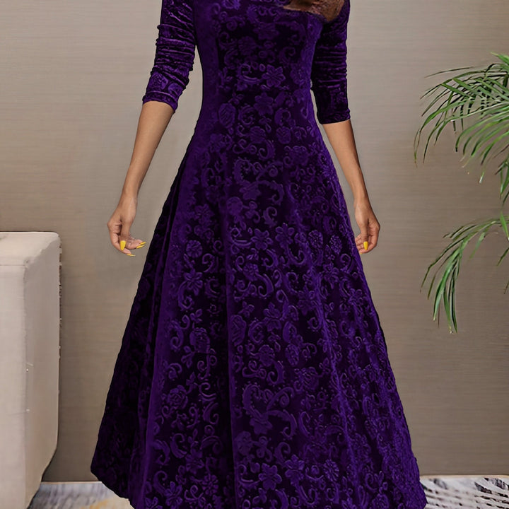 Carine | Elegantes Samtkleid für Feiertage