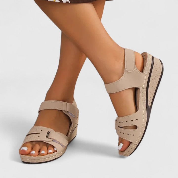 Yvette | Orthopädische Sandalen