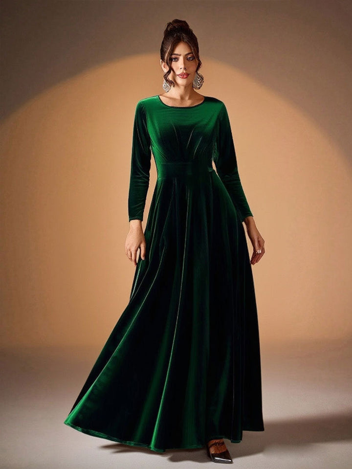 Tilda | Maxi Kleid aus Samt mit langen Ärmeln