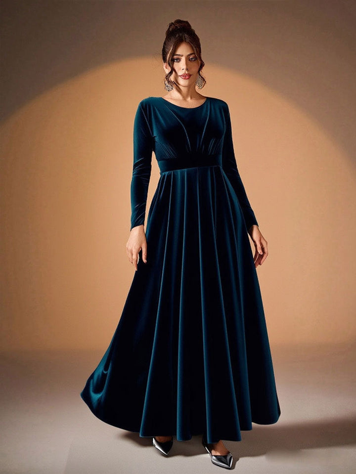 Tilda | Maxikleid aus Samt mit langen Ärmeln