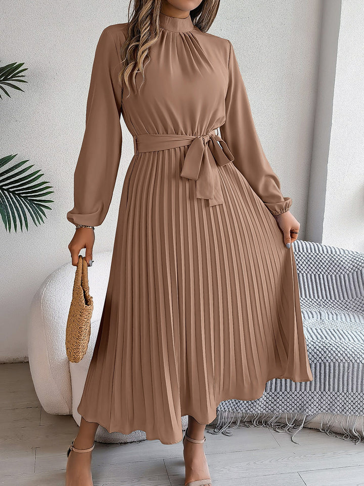 Nynke | Maxi Plissé Kleid mit Gürtel