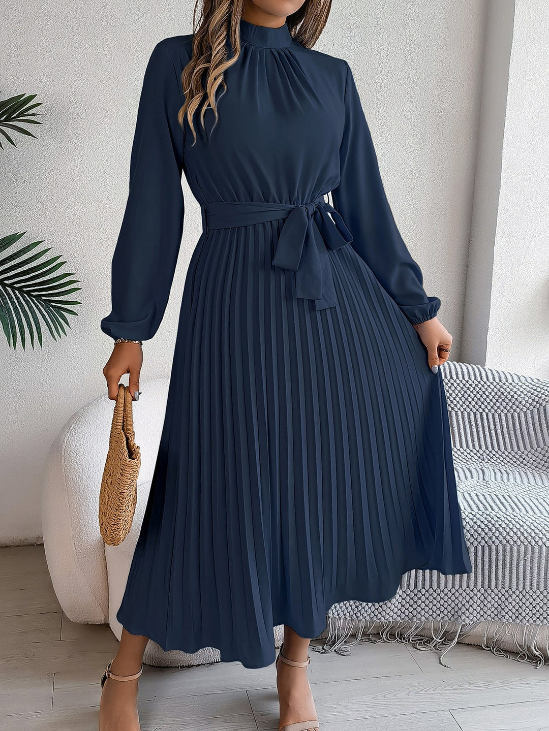 Nynke | Maxi Plissé Kleid mit Gürtel