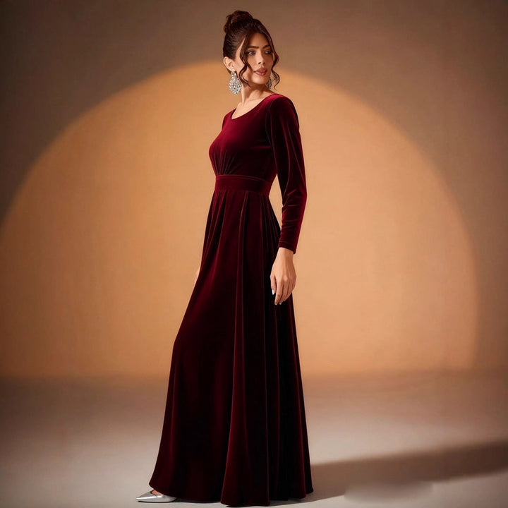 Tilda | Maxi Kleid aus Samt mit langen Ärmeln