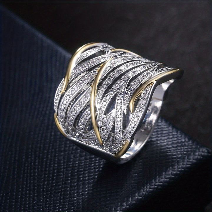 Eleganter Geflochtener Ring