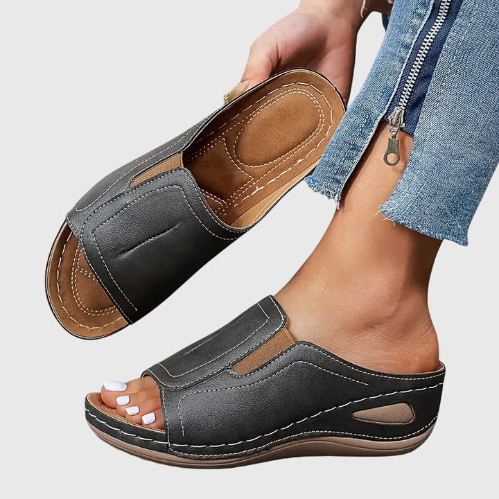 Julia | Orthopädische Sandalen