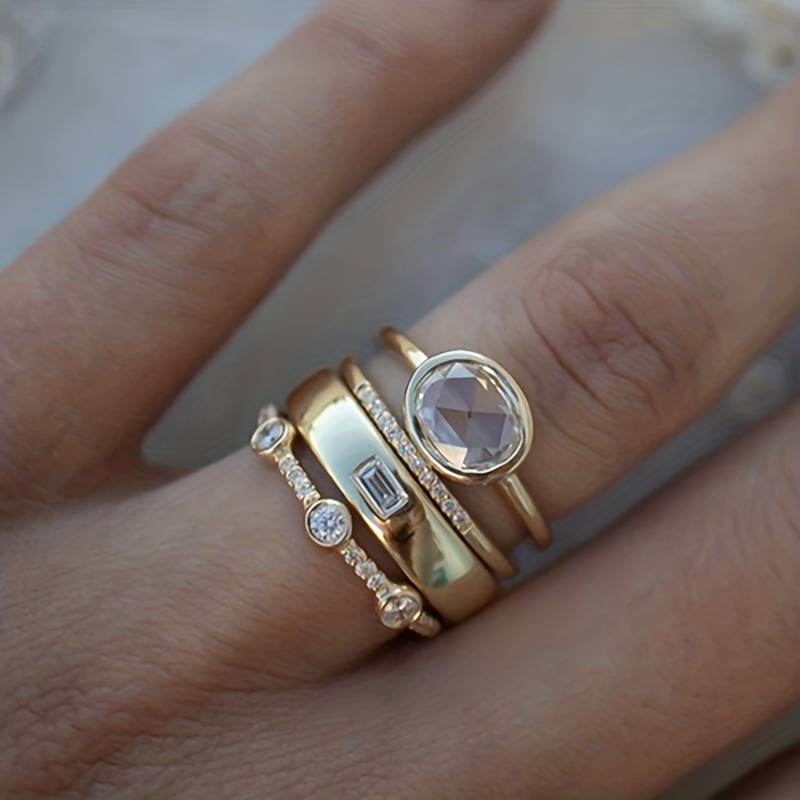 Lily - Vintage Ringenset in Gold und Zirkonia