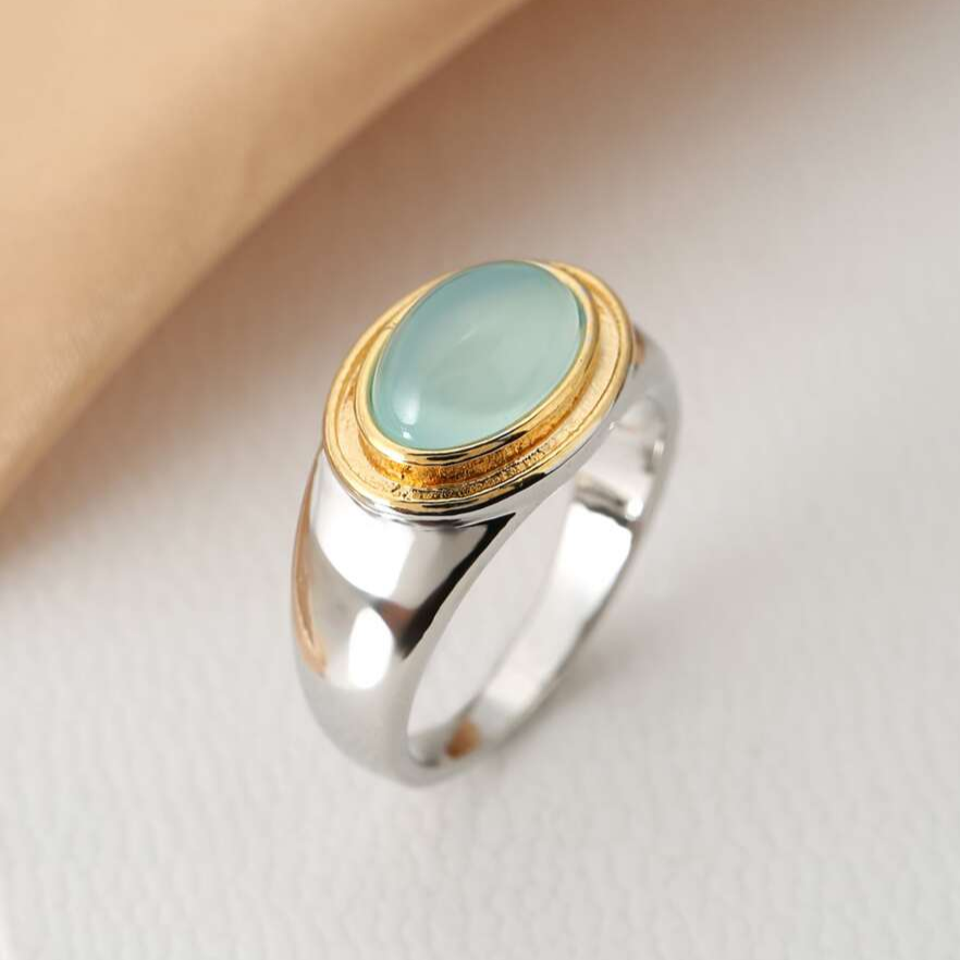 Gabi - Ring aus grünem Mondstein im Vintage-Stil