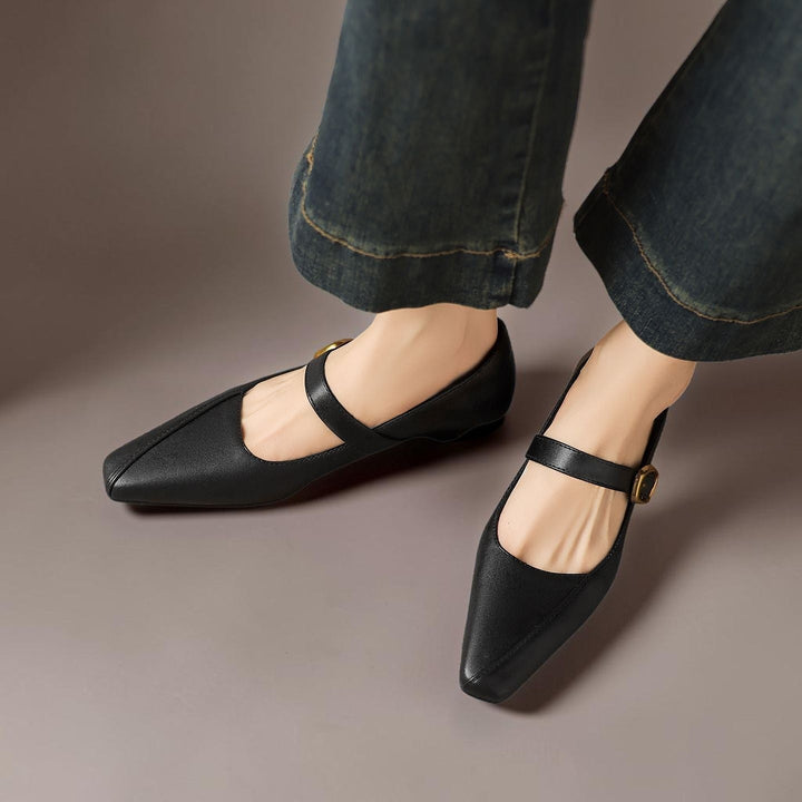 INGRID | MARY JANES MIT GOLDENER SCHNALLE