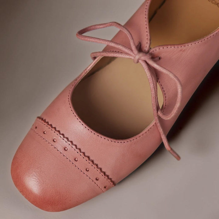 SARA | DERBY-SCHUHE AUS GRAVIERTEM LEDER